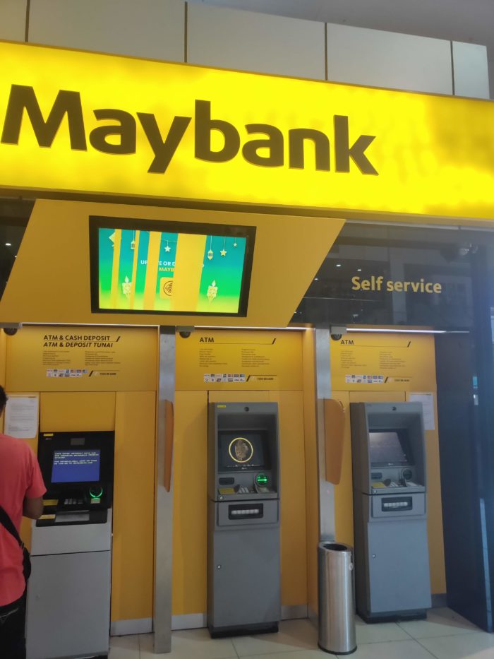 チェナンモール内　Maybank