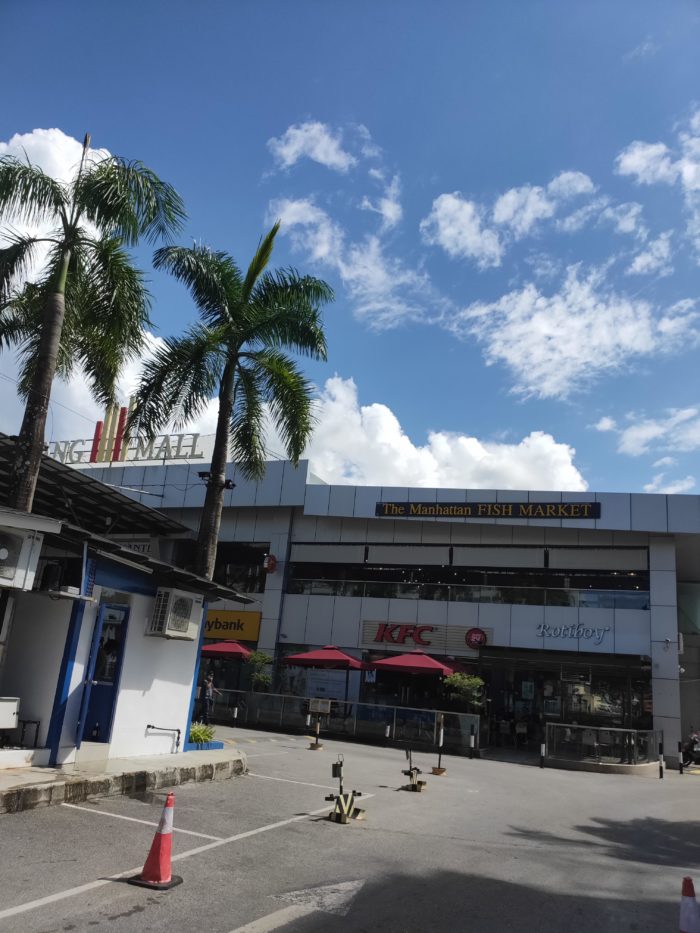 チェナンモール内　Maybank