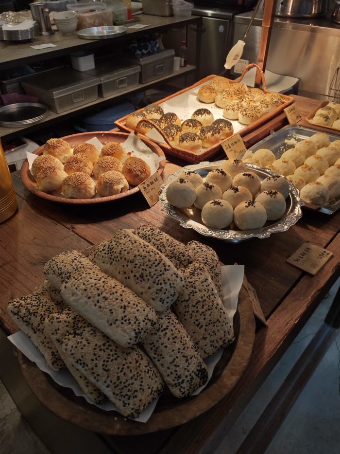 東京豆漿生活は並んで注文するスタイル