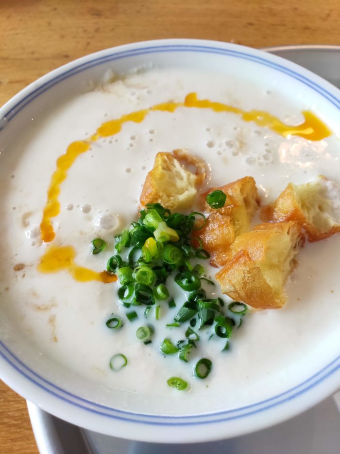 東京豆漿生活の鹹豆漿(シェントウジャン)の味は?