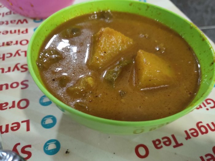 Nasi Kandar Tomato 注文したカレーたち
