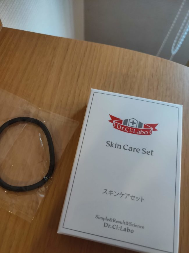 ベッドルーム＆デスク周り