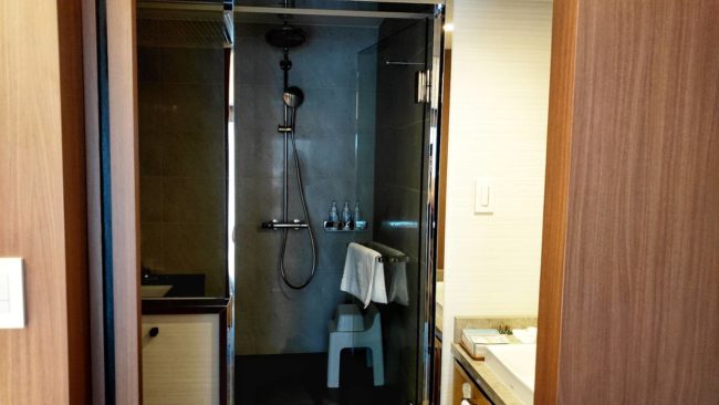 ウエットエリアへの扉