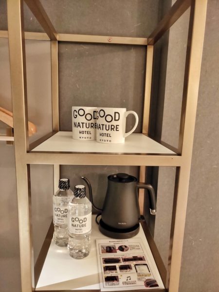 上段 マグカップ備品