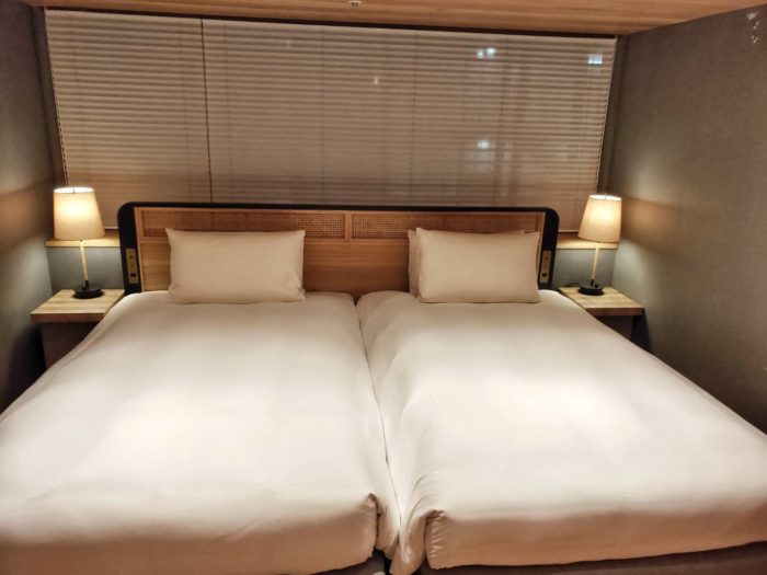 グッドネイチャーホテルのベッド