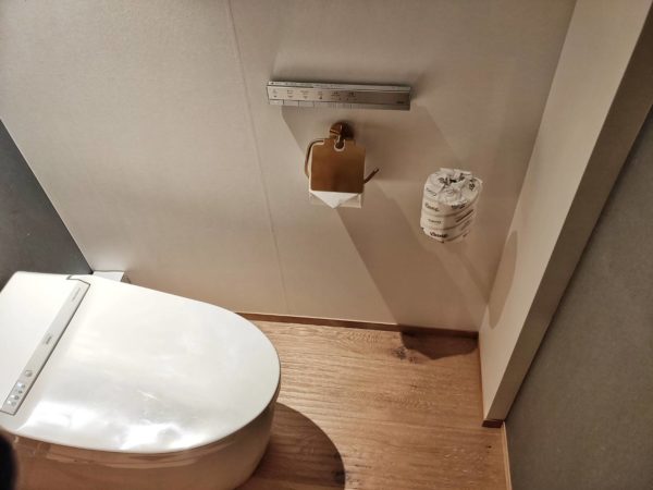 ペーパーホルダー