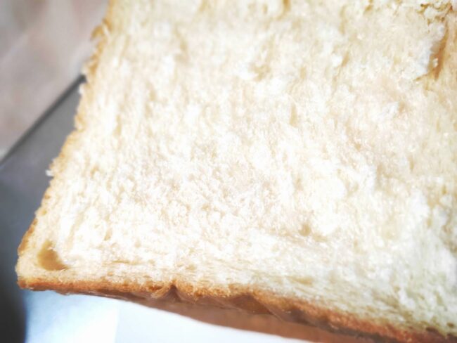 ずっしりとした重量と密度