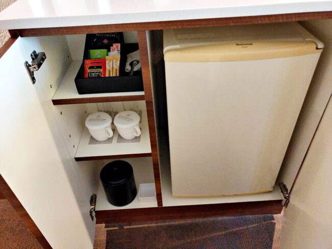 冷蔵庫や給湯器など最低限揃っている